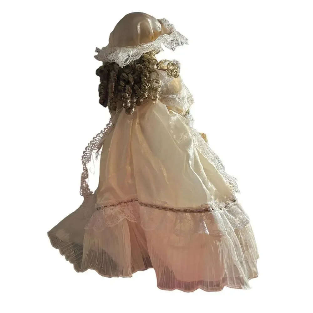 Doll porcelain Gorgeous Cathay Collection Limited Edition 21